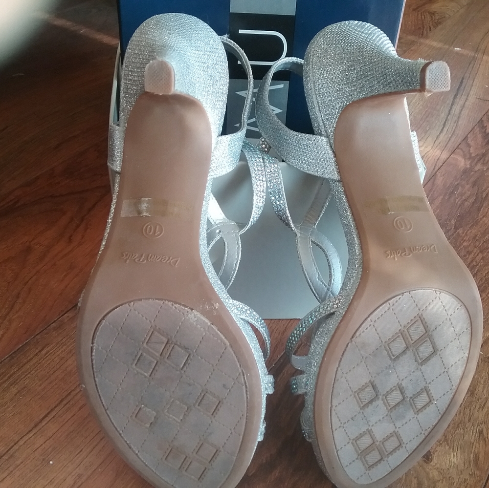 Shoes - Picture 3 of 3